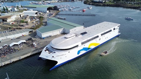 Platz für 2.100 Passagiere: Dieses E-Schiff hat so viel Akku-Power wie 400 Teslas