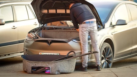 Tesla-Fahrer bauen ihre Autos selber um, damit sie im Ernstfall sicherer sind