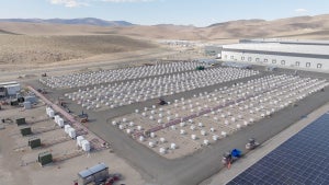 Aus Alt mach Strom: Wie ein Batterie-Recycler KI-Rechenzentren grüner machen will