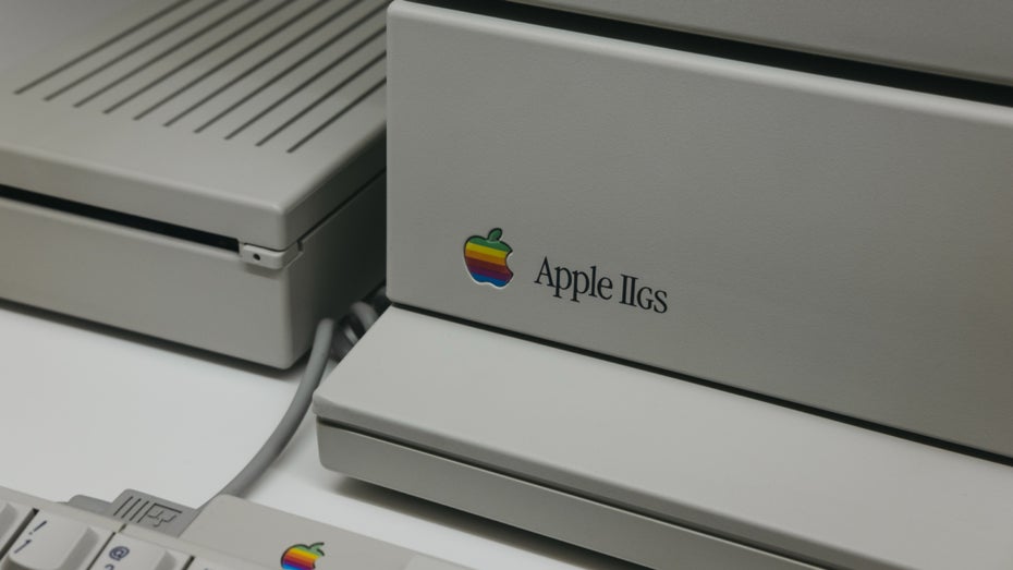 Diese alte Mac-Farbe ist Kult – und feiert jetzt ein kleines Comeback Diese alte Mac-Farbe ist Kult – und feiert jetzt ein kleines Comeback