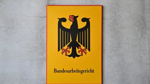 „Gleicher Lohn für gleiche Arbeit”? Nicht immer – Bundesarbeitsgericht schafft Klarheit