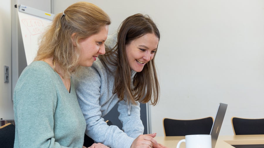 t3n fördert Stipendium für freie Tech-Journalist:innen: Dein Weg zum Master in Digitalem Journalismus t3n fördert Stipendium für freie Tech-Journalist:innen: Dein Weg zum Master in Digitalem Journalismus