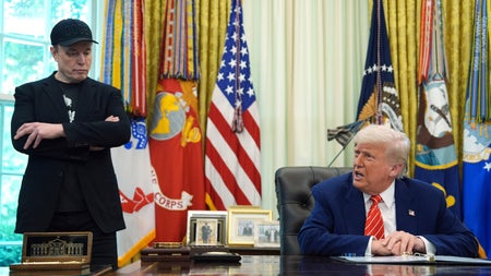 Musk gegen Trump: Was der heftige Streit für den Tesla-Aktienkurs und die Nasa bedeutet