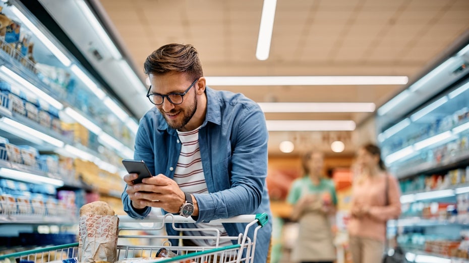 Trotz Rabatten: Darum gebt ihr mit Supermarkt-Apps mehr Geld aus, anstatt zu sparen