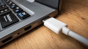 Microsoft will das USB-C-Chaos beenden: Was neue Laptops mit Windows 11 ab sofort leisten müssen