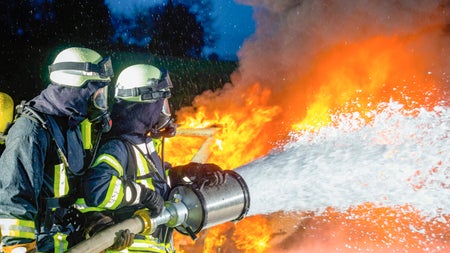 Chemikalien-Skandal: Warum der Kampf gegen die PFAS so schwierig ist