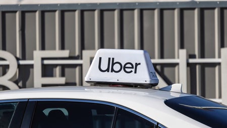 Ohne eigene Technologie: So will Uber doch noch zum Robotaxi-Anbieter werden
