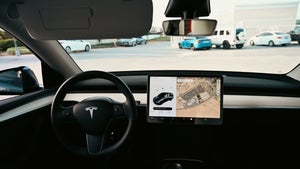 Auflösung des Dojo-Teams: Was wird jetzt aus Teslas selbstfahrenden Robotaxis?